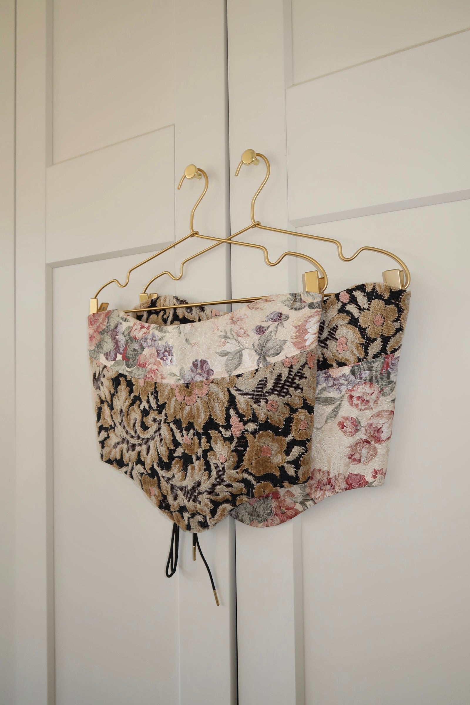 HANDMADE CORSETS
